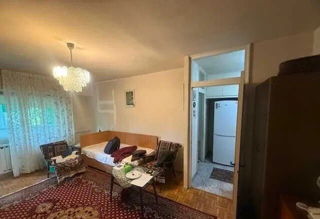 Lacul Tei x Teiul Doamnei, 5 min. Facultatea de constructii si Parcul Tei.